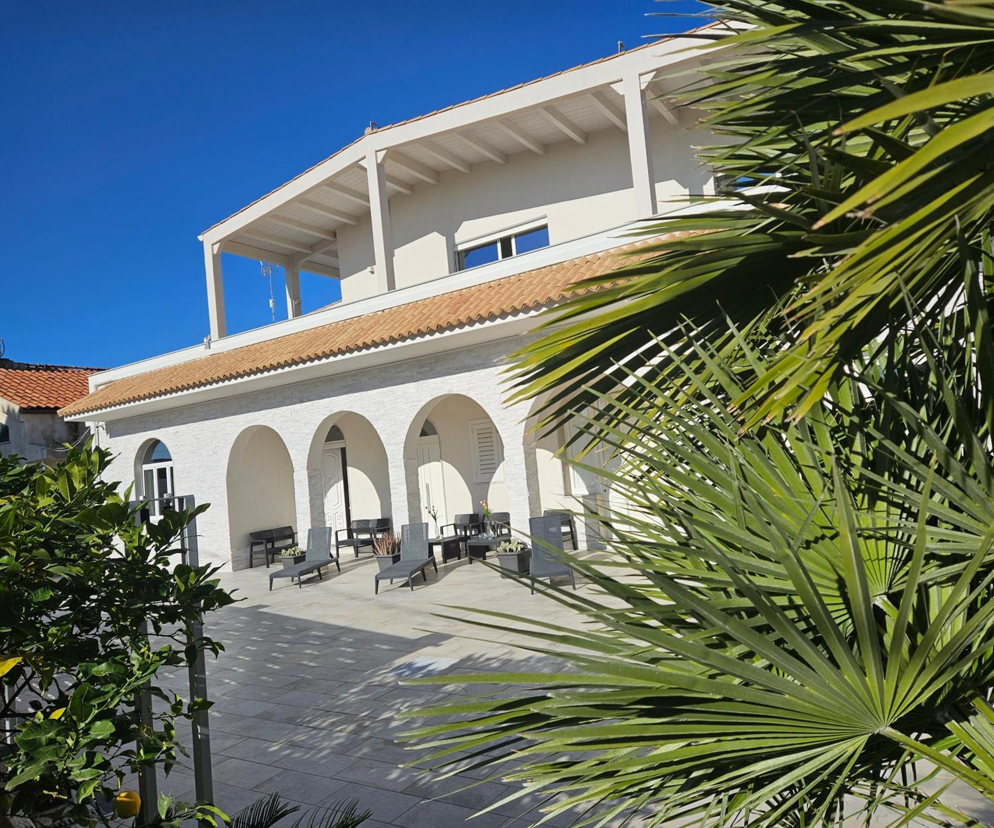 Villa Anny Авола Екстериор снимка